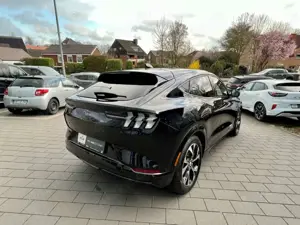 Ford Mustang Mach-E AWD 99 kWh Extended Range Techno1 ab 3,99 eff.Jahr Bild 4