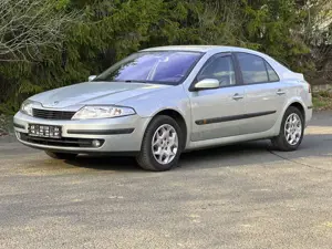 Renault Laguna Laguna Fließheck 1.6 Expression+1.HAND+RENTNER+