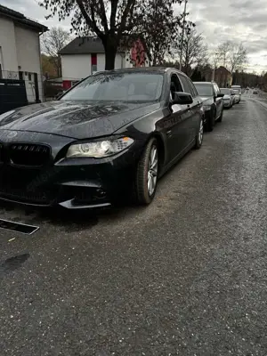 BMW 530 530d xDrive Touring Sport-Aut.