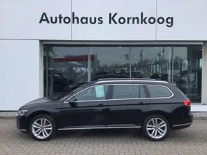 Volkswagen Passat Variant 1.5 TSI DSG Elegance LED NAVI ACC K