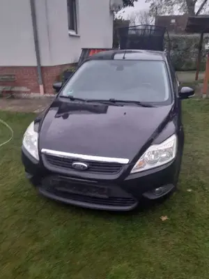 Ford Focus Style schräg Heck