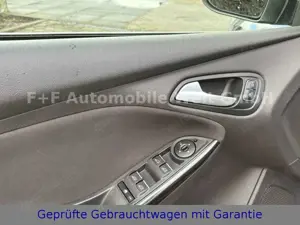 Ford Focus Turnier Titanium*KLIMA*PDC*BT*CARPLAY* Bild 5