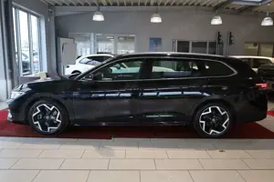 Volkswagen Passat Variant 2.0 TDI 4Motion R-Line Bild 2