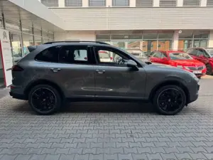 Porsche Cayenne Bild 4