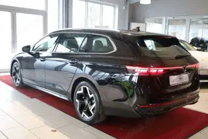 Volkswagen Passat Variant 2.0 TDI 4Motion R-Line Bild 3