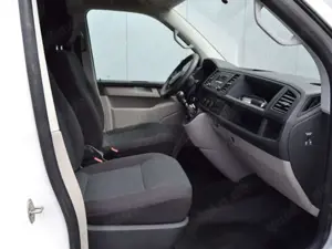 Volkswagen T6 Transporter Kasten 2.0 TDI 150 PS KOMFORT-PLUS/ELEKTRIK/CLIMA Bild 4