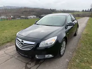 Opel Insignia A Lim. Design Edition 2.0CDTI Automatik