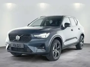 Volvo XC40 B3 Plus Dark PIXEL-LED PANO