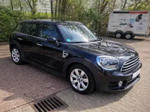 MINI One Countryman