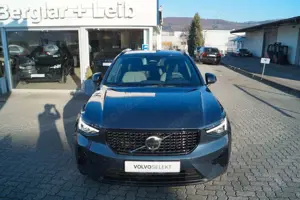 Volvo XC40 B4 Benzin 2WD Plus Dark DKG/Standheiz./360°