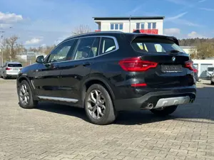 BMW X3 30d xdrive Steptronic xLine/LED/Leder/Ambiente/AHK Bild 4
