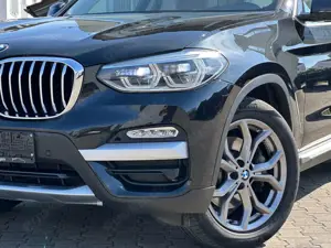 BMW X3 30d xdrive Steptronic xLine/LED/Leder/Ambiente/AHK Bild 2