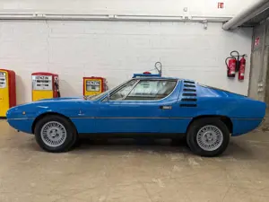 Alfa Romeo Montreal
