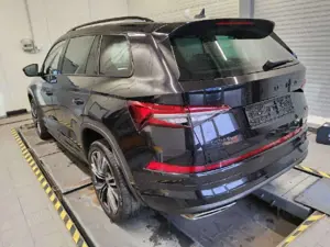 Skoda Kodiaq RS PANO AHK ACC NAVI RFK SHZ Bild 4