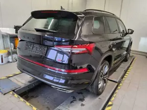 Skoda Kodiaq RS PANO AHK ACC NAVI RFK SHZ Bild 3