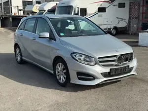 Mercedes-Benz B 180 CDI AMG-Line Unfallschaden