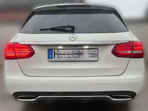 Mercedes-Benz C 180 C 180 T Avantgarde Pano TÜV NEU  *Night Paket* Bild 2