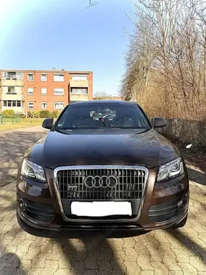 Audi Q5 2.0 TDI quattro Stronic-Automatik