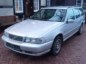 Volvo V70 V70 2.5