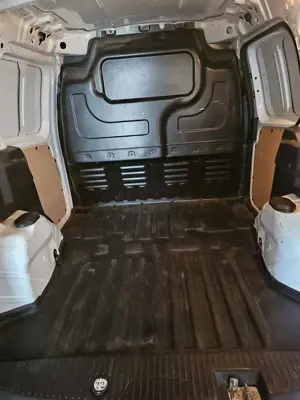 Ford Transit Courier Bild 3