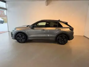 Volkswagen T-Roc T-Roc 1.5 eTSI DSG R-Line Black Style AHK Kamera
