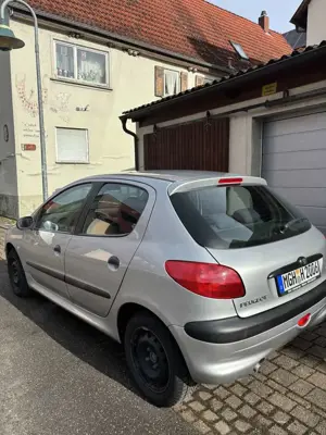 Peugeot 206 Bild 4