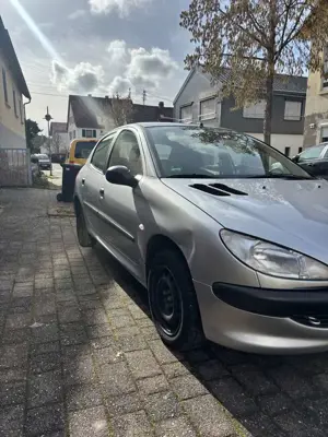 Peugeot 206 Bild 5