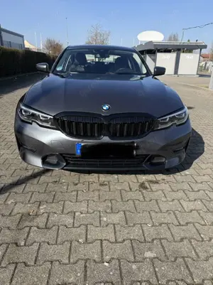BMW 320 Bild 3