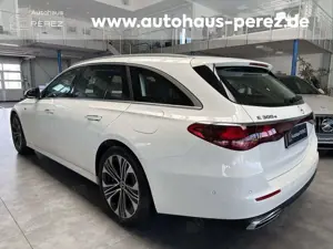 Mercedes-Benz E 300 E 300 e T AVANTGARDE ADVANCED+-AHK-PANORAMA-DIGI Bild 3