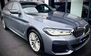 BMW 530 530d xDrive Touring Aut. M Sport Edition StHZ HUD