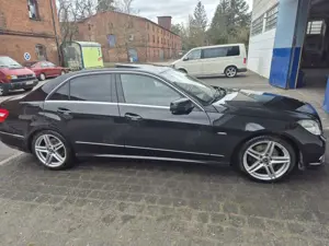 Mercedes-Benz E 250 CDI DPF BlueEFFICIENCY Automatik Elegance