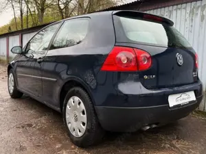 Volkswagen Golf V Lim. Trendline 4Motion Bild 4