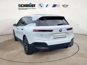 BMW iX xDrive50 + GARANTIE-bis-02.2030 Bild 5