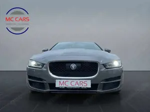 Jaguar XE Prestige/Leder/Navi/Kamera/Tüv+Au Neu Bild 3