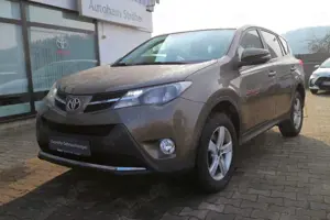Toyota RAV 4 Edition mit Anhängevorrichtung und Navi