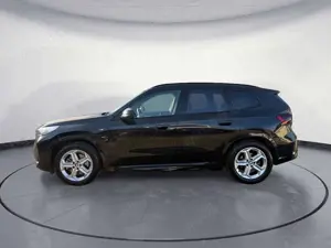 BMW X1 xDrive23d Steptronic M SPORT Panorama Driving Bild 2