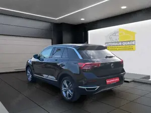 Volkswagen T-Roc Sport 4Motion Sport Navi LED Dyn. Kurvenlicht ACC Bild 3
