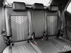 Volkswagen T-Cross R-Line 1.5 TSI DSG AHK IQ.Light NaviPro TravelAss. Bild 4