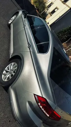 Volkswagen Passat Bild 3