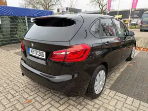 BMW 218 218i Active Tourer Aut. Sport Line Bild 4
