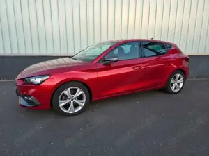 SEAT Leon 1.5 eTSI DSG FR/LED/Navi/AHK/ACC/APS/8fach