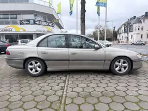 Opel Omega