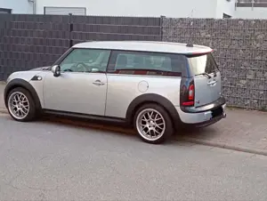 MINI Cooper Clubman