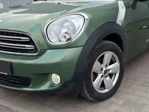 MINI Cooper Countryman Cooper 1.Hand Alu SHZ PDC Bild 2
