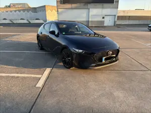 Mazda 3 e-SKYACTIV-X 2.0 M HOMURA TÜV Wartung Garantie