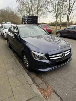 Mercedes-Benz 220