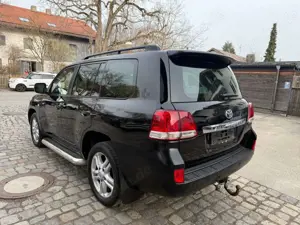 Toyota Land Cruiser 200 Executive*2.Hand*MwSt* Bild 3
