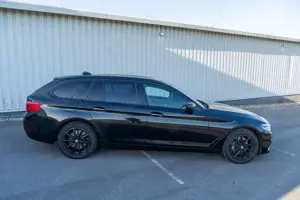 BMW 530 530d xDrive/Massage/Sitzbelüftung/Panorama Bild 3