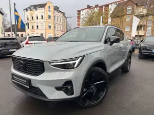 Volvo XC40 B3 Plus Black Ed.AlcantaraAHK,Pano360°Pixel
