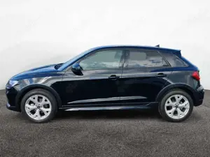 Audi A1 35 TFSI S-tronic LED ACC Navi  PDC Bild 3